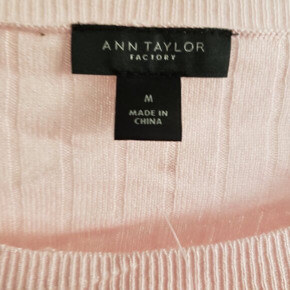 BNWT ANN TAYLOR FACTORY blush rose pink ribbed rayon blend (M) - Picture 2 of 6